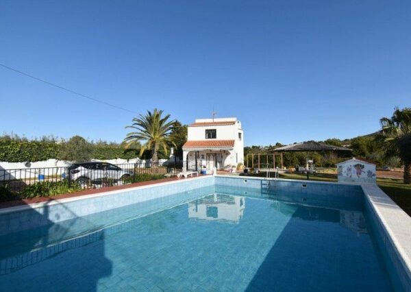enovia real estate Attraktive Villa in Riba Roja del Turia 1
