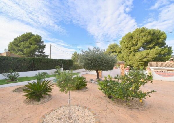 enovia real estate Villa im Landhausstil in Lliria 3