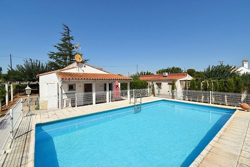 Villa mit Pool in Alberic Region Valencia