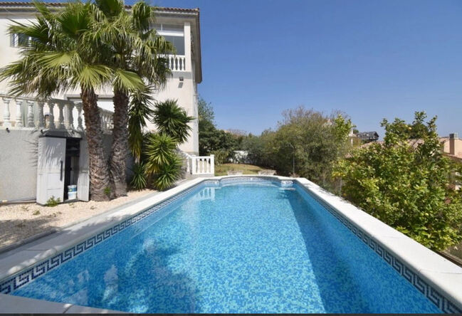 Wunderschöne Villa in Turis mit eigenem Pool