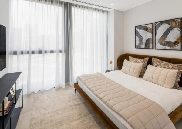 enovia real estate 110 4 1