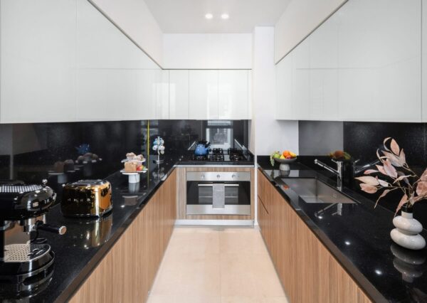 enovia real estate 110 8 1