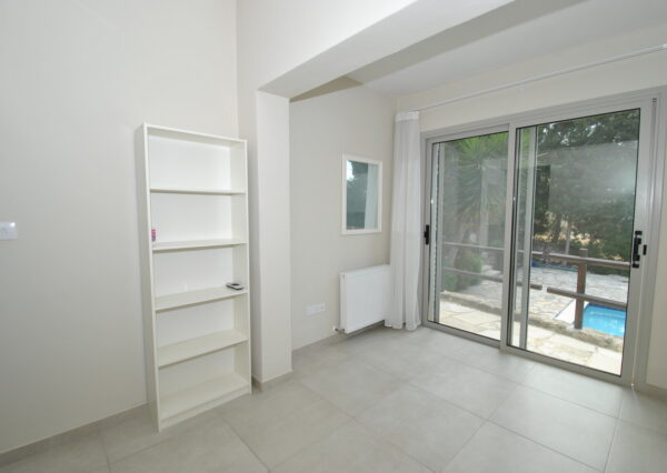 Enovia Real Estate Villa in Tala 2
