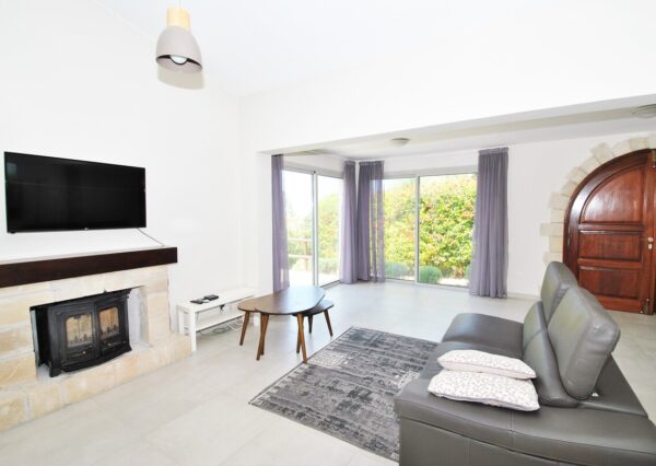 Enovia Real Estate Villa in Tala 5