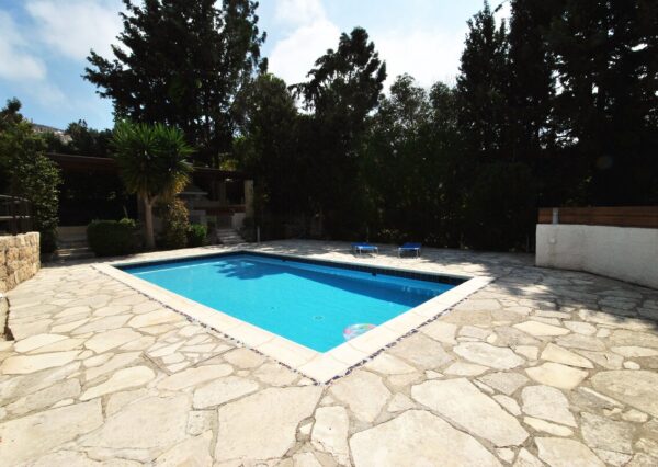 Enovia Real Estate Villa in Tala 7