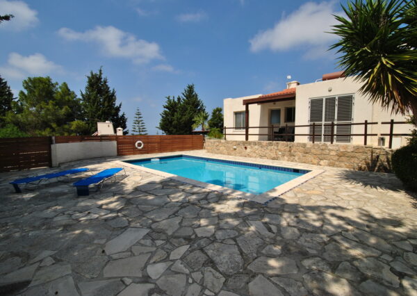 Enovia Real Estate Villa in Tala 9