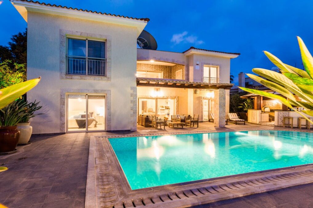 Wunderschöne, exclusive Villa in erster Meereslinie  in der Gegend von Coral Bay