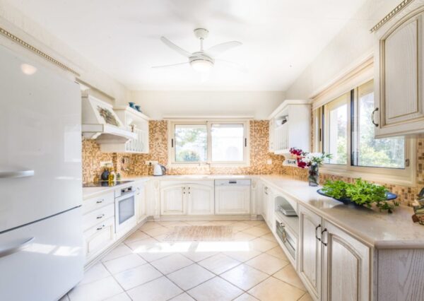 enovia real estate coral bay 5